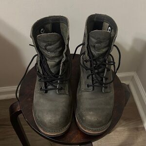 Men's Rugged Gray Leather Boots